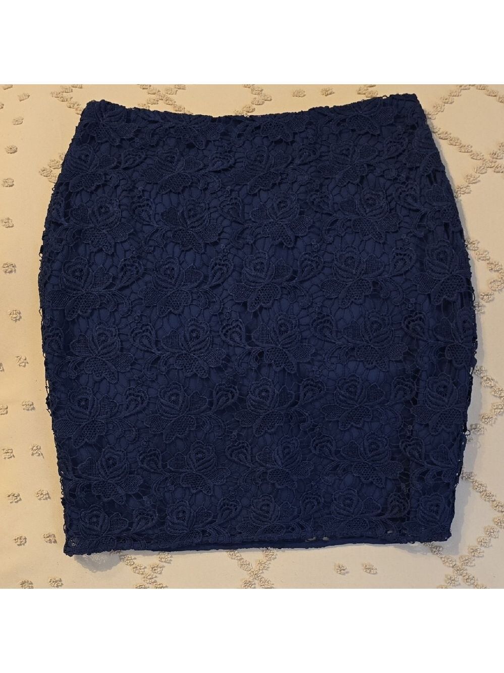 Banana Republic Navy Blue Floral Lace Pencil Skirt Size 2